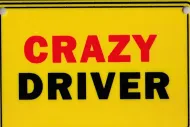 Tabliczka żółta - Crazy driver (szalony kierowca)